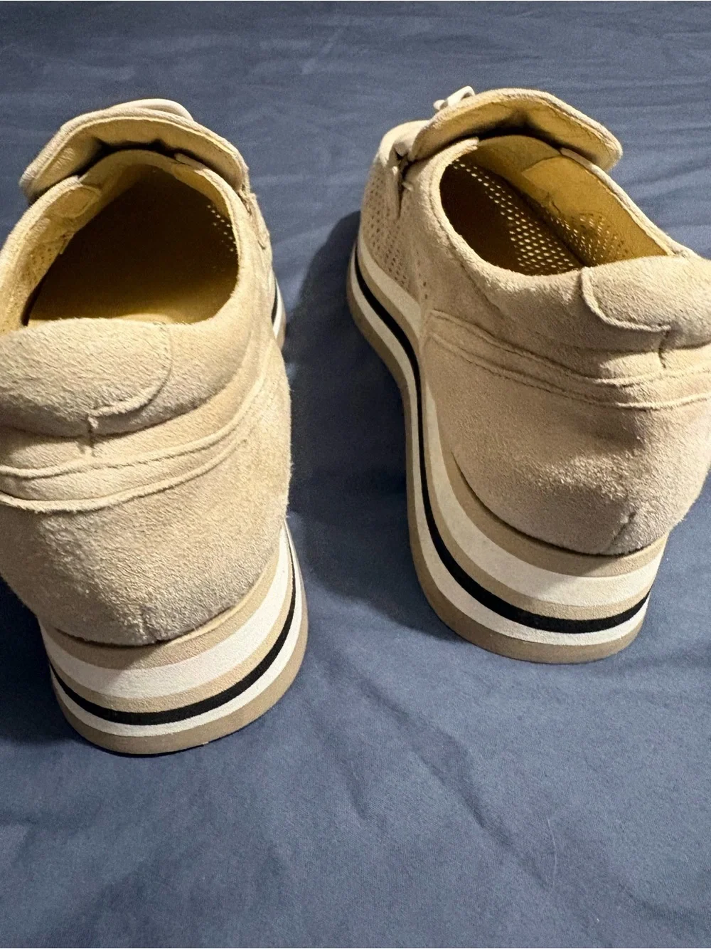 NWT SOFTWAVES Beige Suede Perforated Loafers with Chain Accent size; 7 for women
